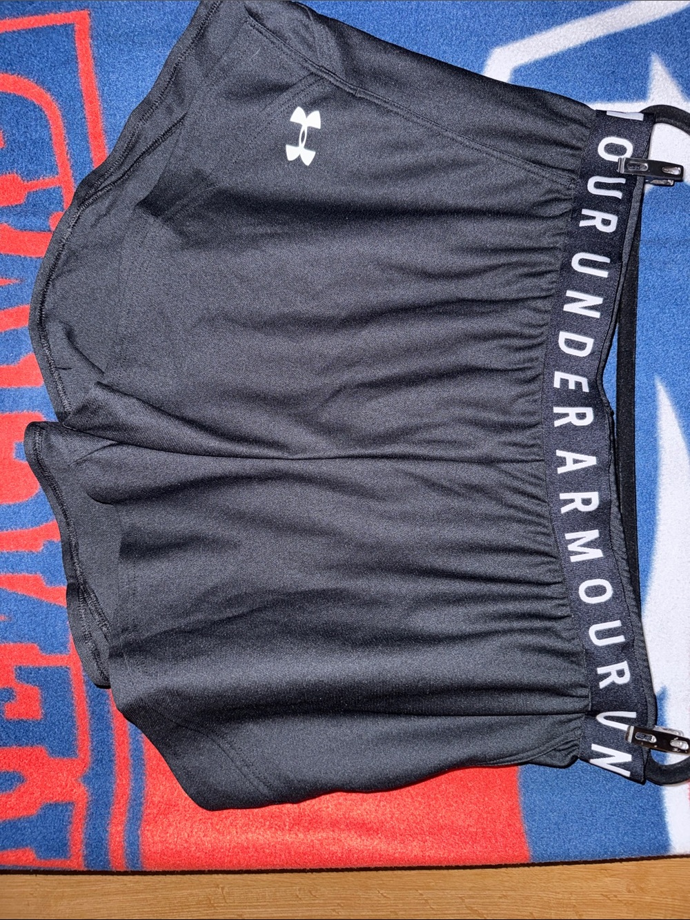 Under Armour Black womans Performance Training Shorts xl